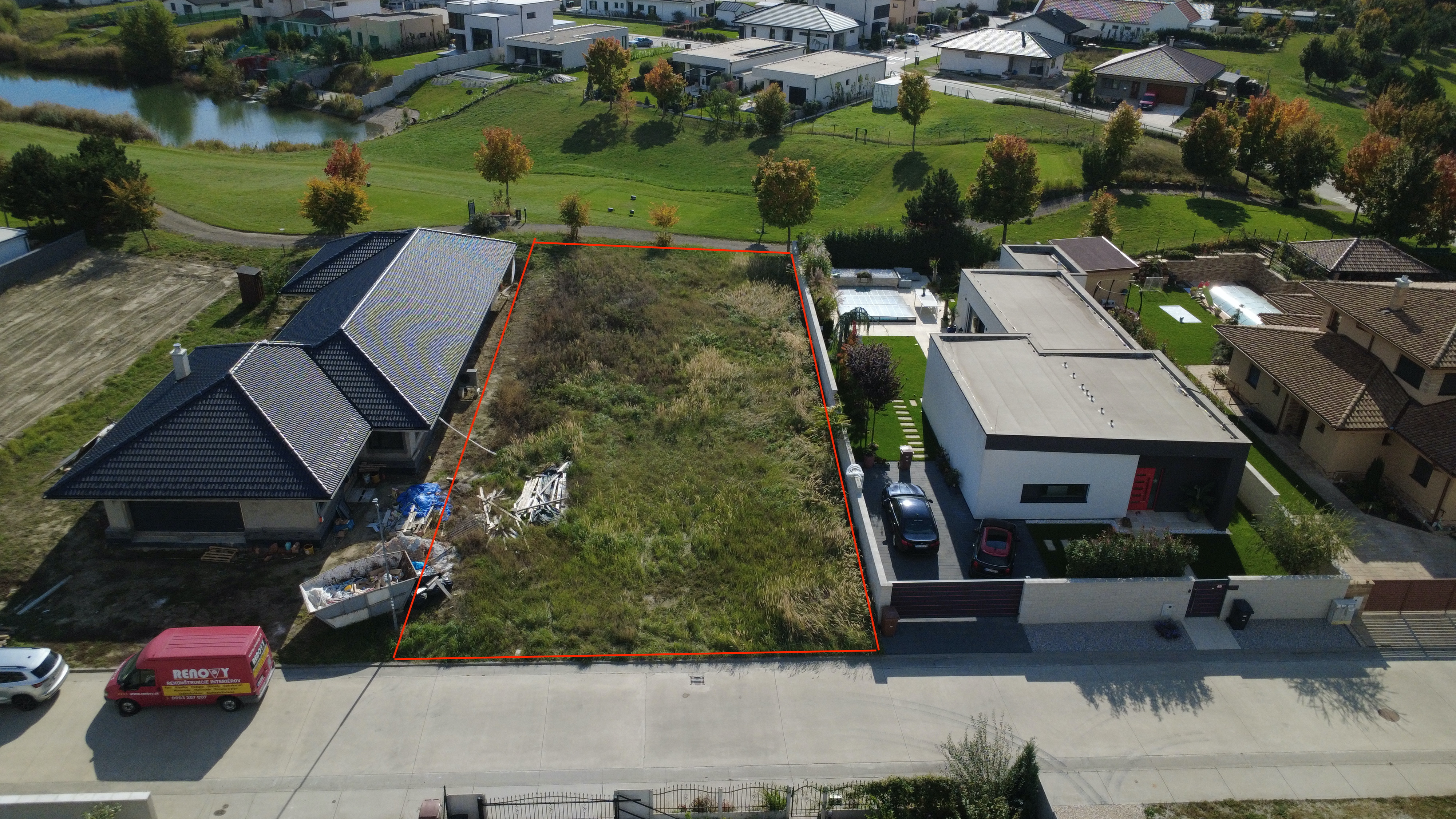 Hrubá Borša, okr. Senec – NA PREDAJ stavebný pozemok vo vyhľadávanom golfovom areáli Green Resort.