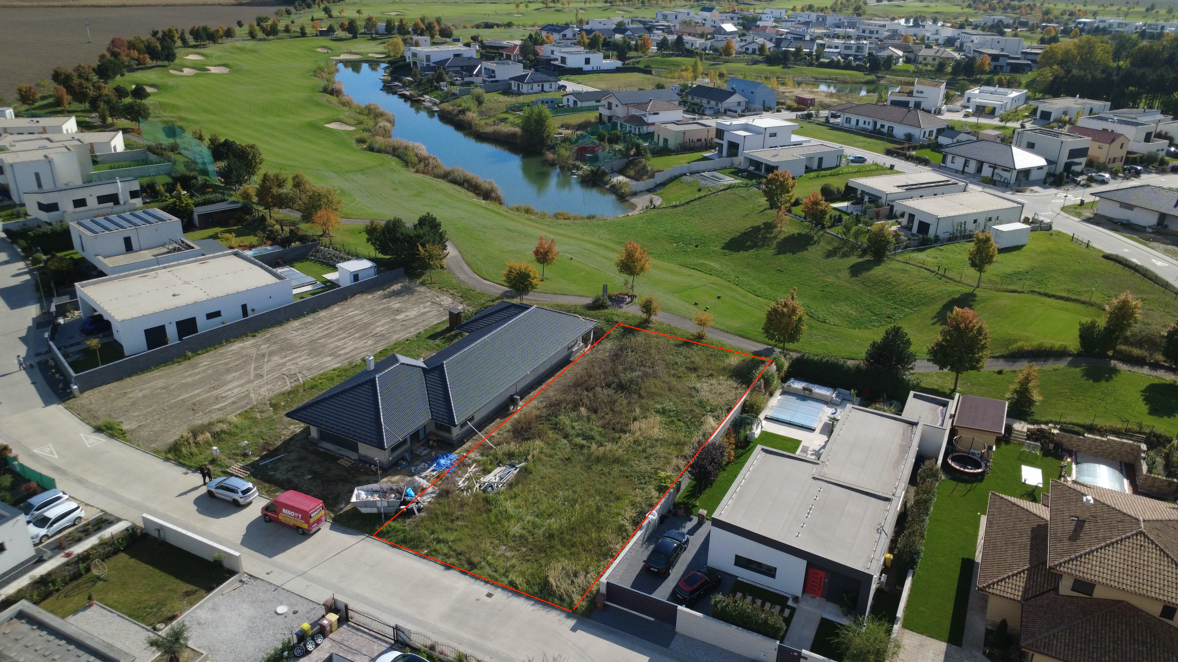 Hrubá Borša, okr. Senec – NA PREDAJ stavebný pozemok vo vyhľadávanom golfovom areáli Green Resort.