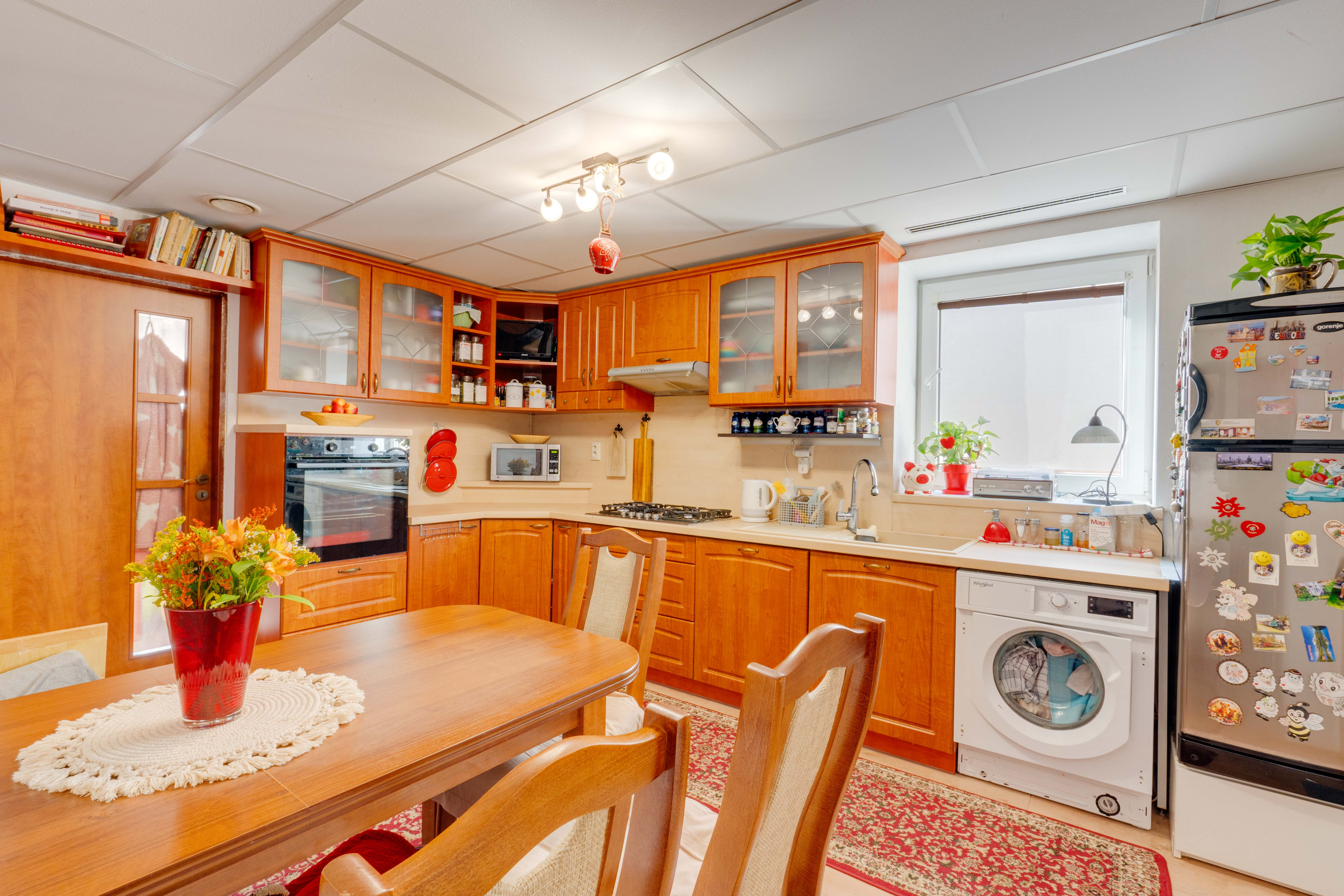 Na predaj - priestranný 3-izbový rodinný dom vo Vajnoroch