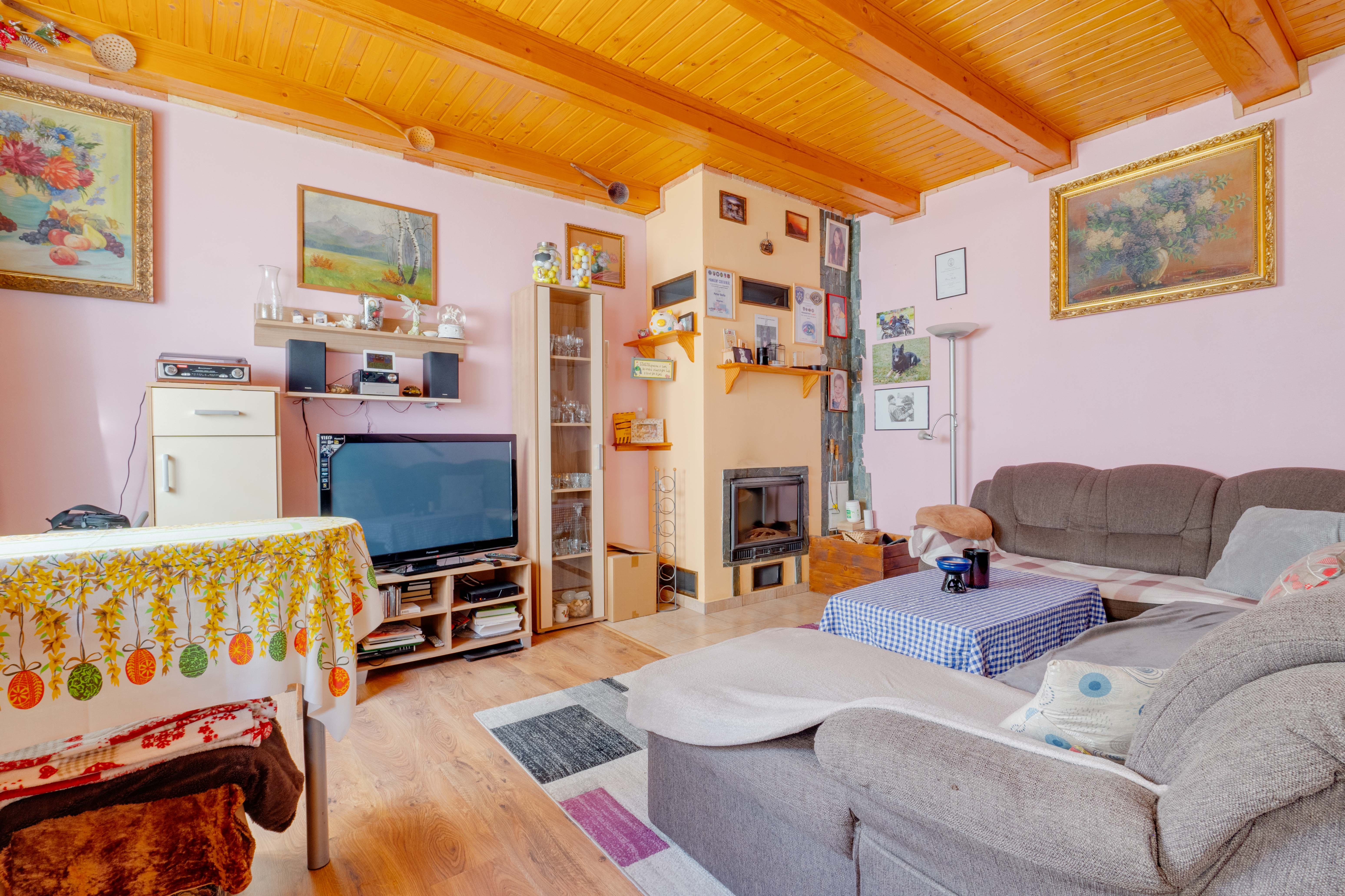 Na predaj 3-izbový rodinný dom vo Vajnoroch