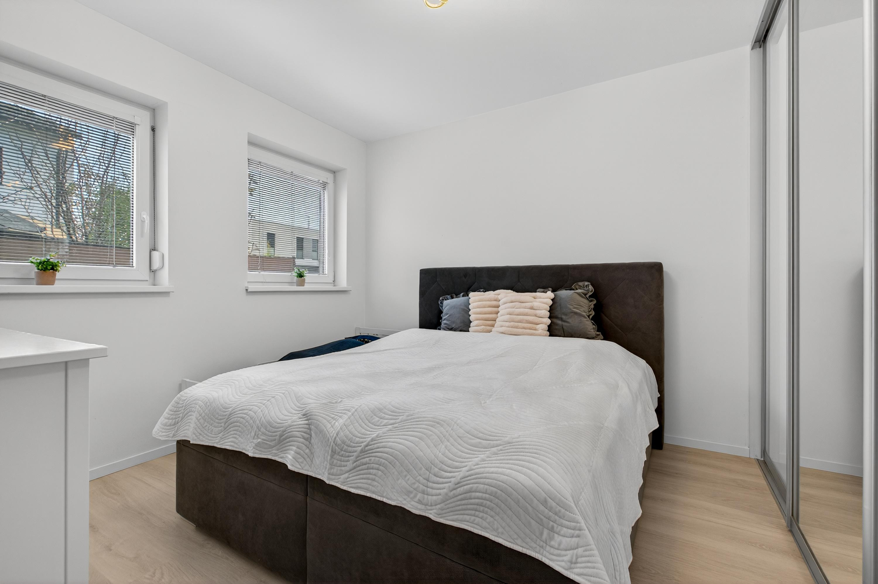 Na predaj 2-izbový byt so záhradkou a vlastným parkovacím miestom