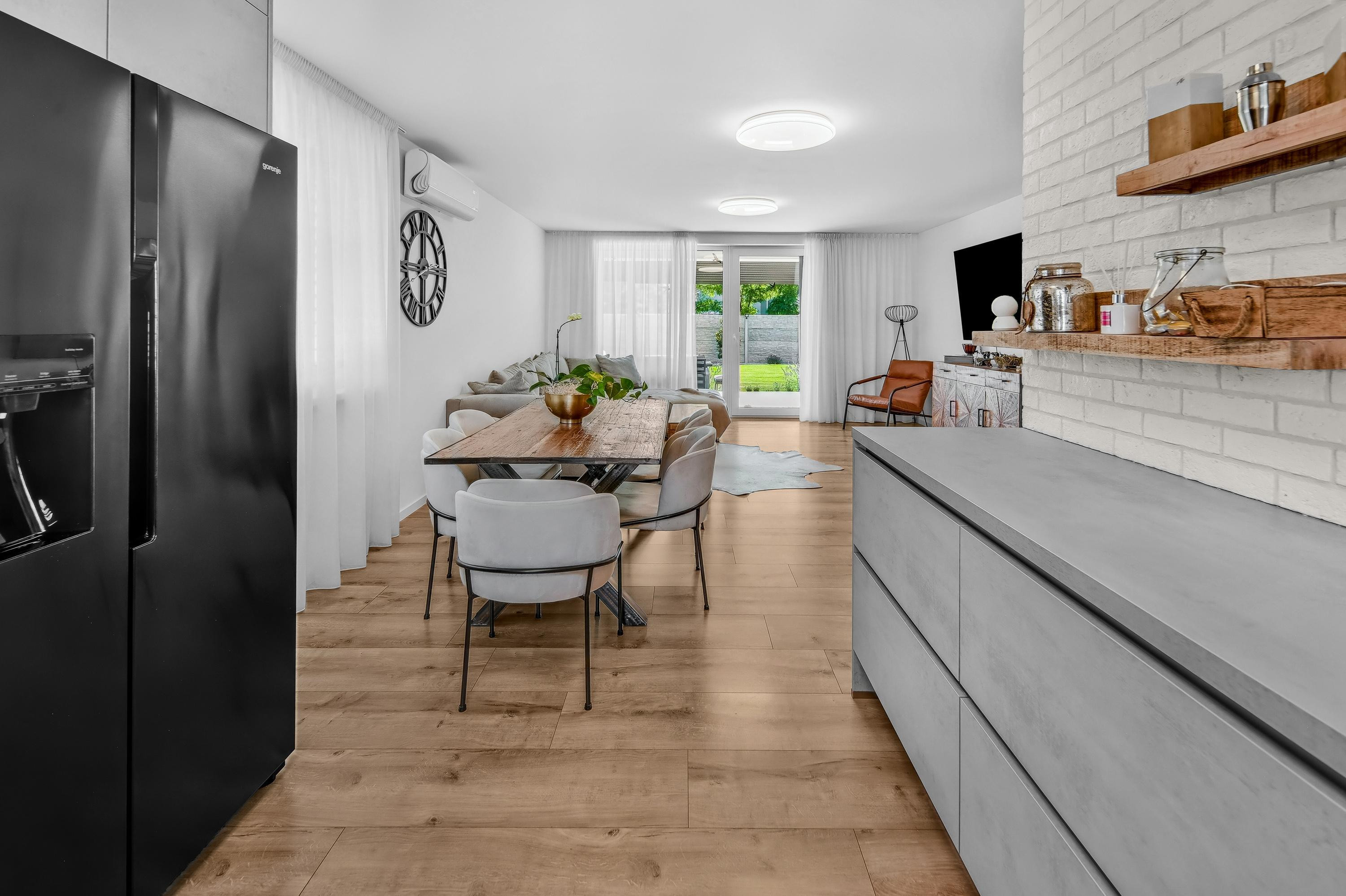 NA PREDAJ unikátny, samostatný 4-iz Rodinný dom priamo v DS