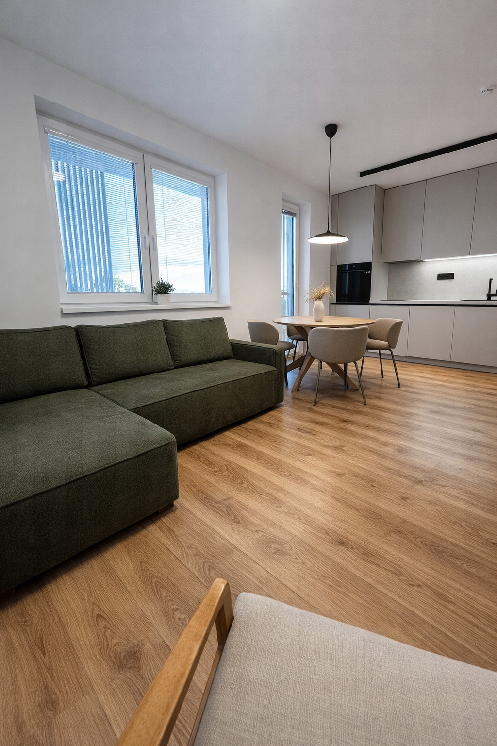 Moderný 2-izbový byt s parkovacím státim v novostavbe na prenájom, Ružinov- Vlčie hrdlo