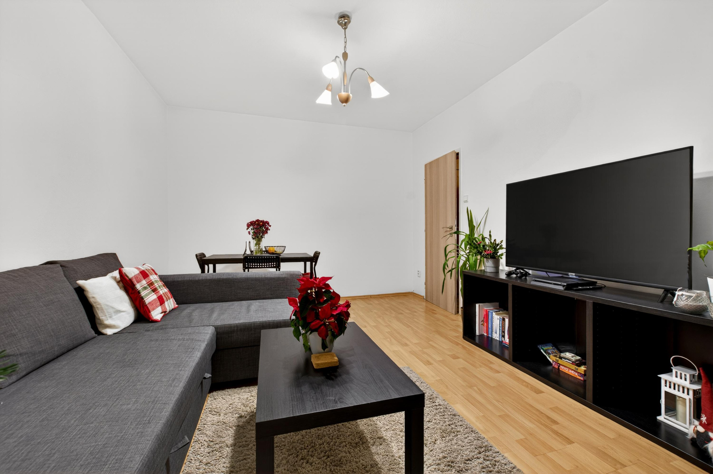 2-izbový byt 54 m² s výťahom, lokalita Petržalka