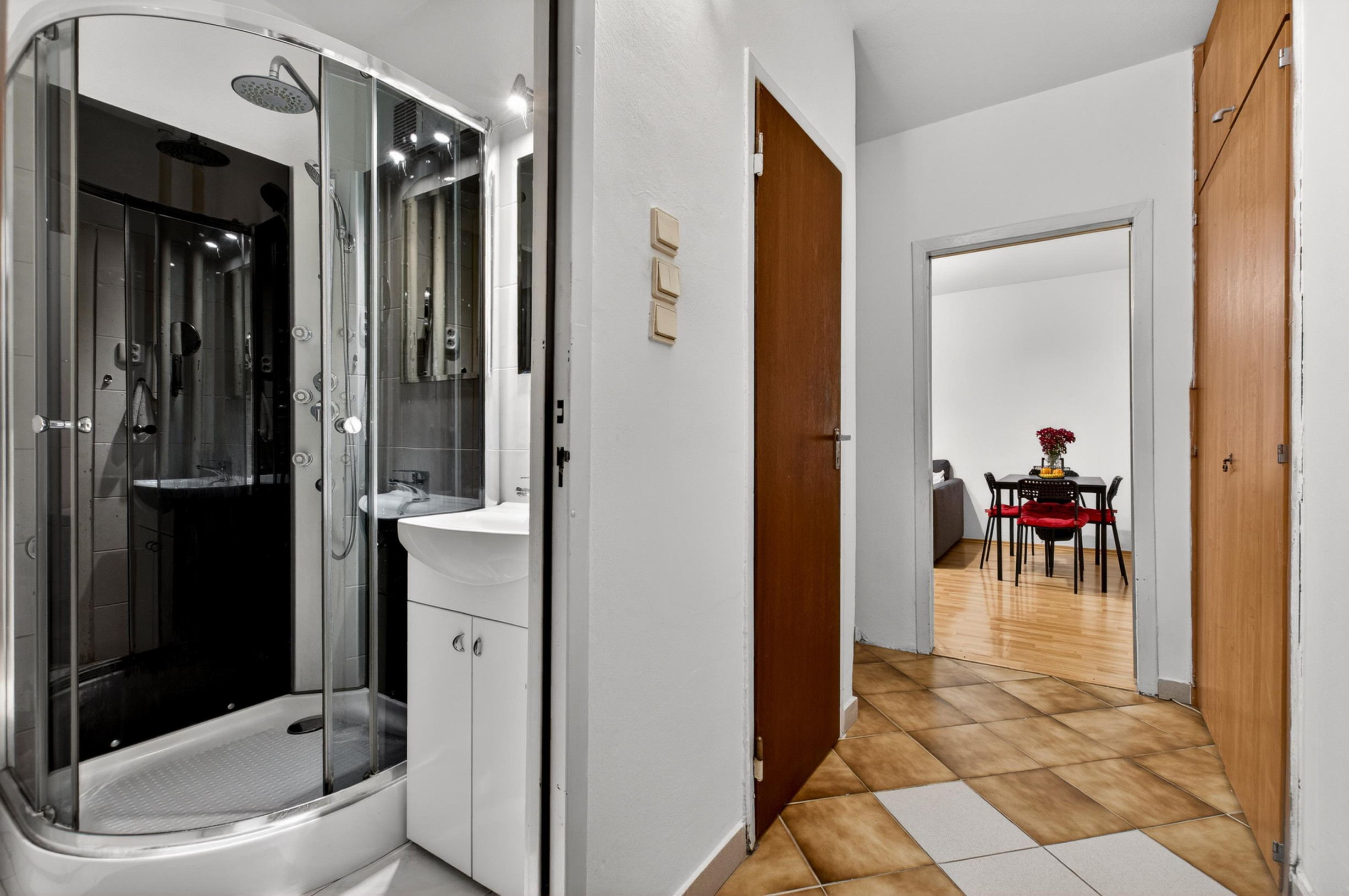 2-izbový byt 54 m² s výťahom, lokalita Petržalka