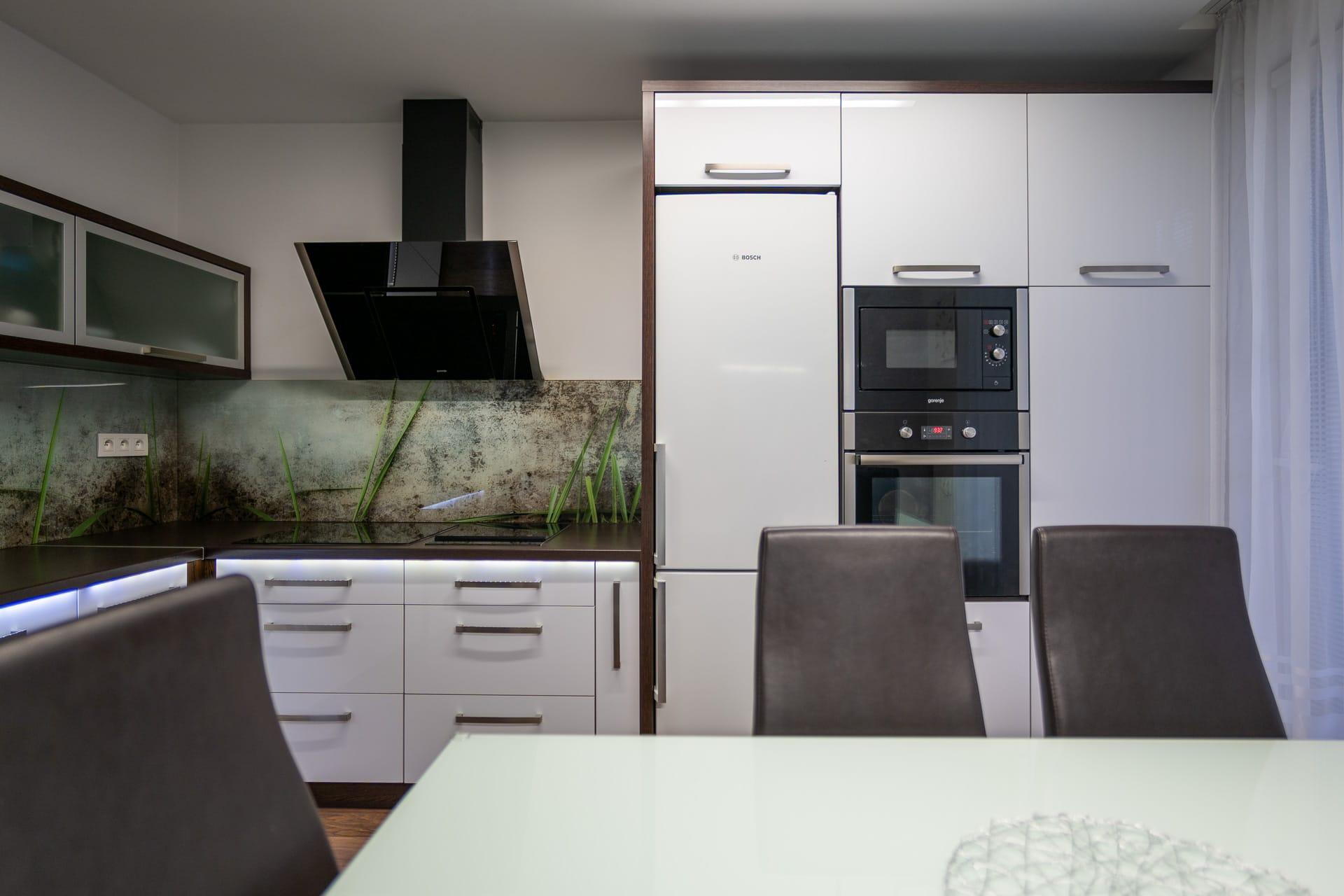 Na prenájom  zariadený 3-izbový byt na Bulvári v Žiline