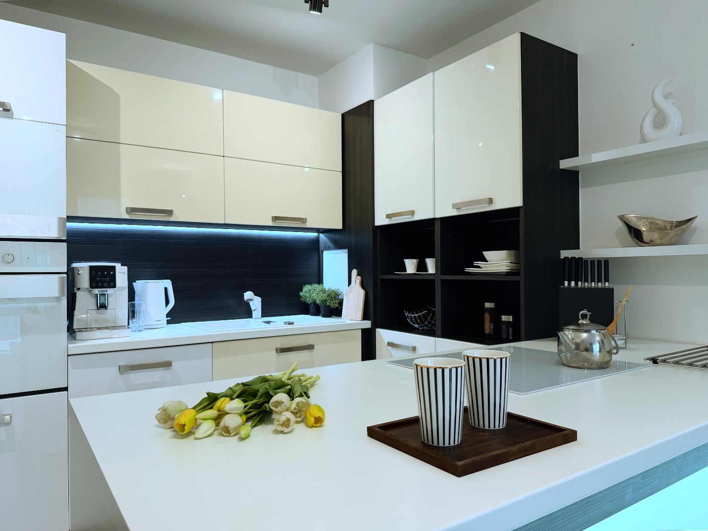 Na predaj pekný 3-izbový byt s predzáhradkou, terasou a park. státim - Martin