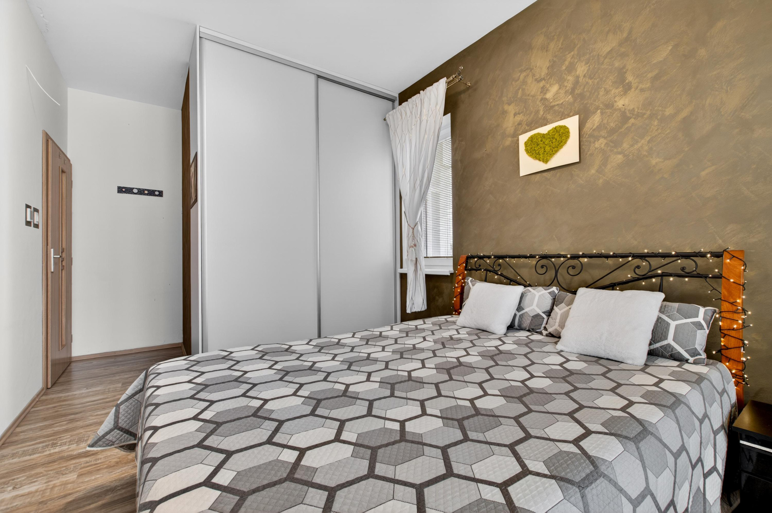 NA PREDAJ zariadený 3iz byt s veľkorysou záhradou a terasou✅