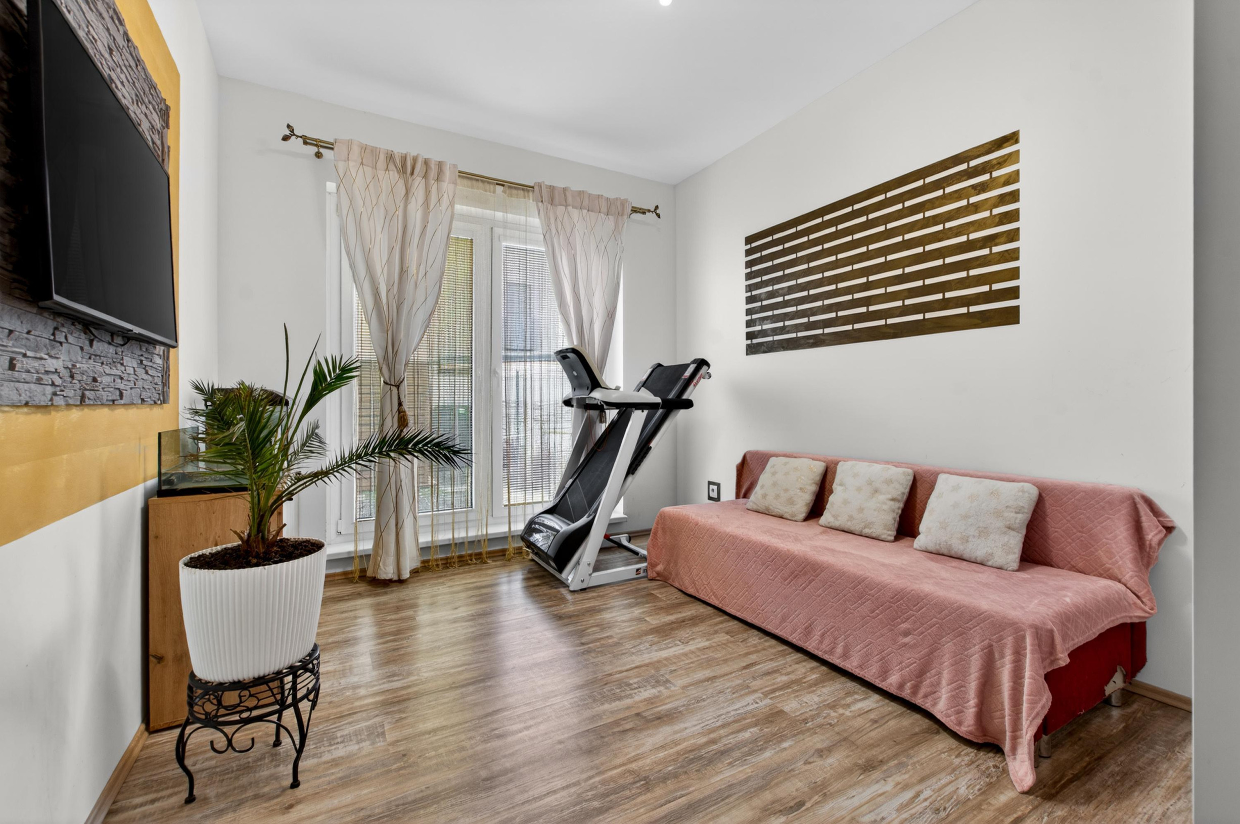 NA PREDAJ zariadený 3iz byt s veľkorysou záhradou a terasou✅