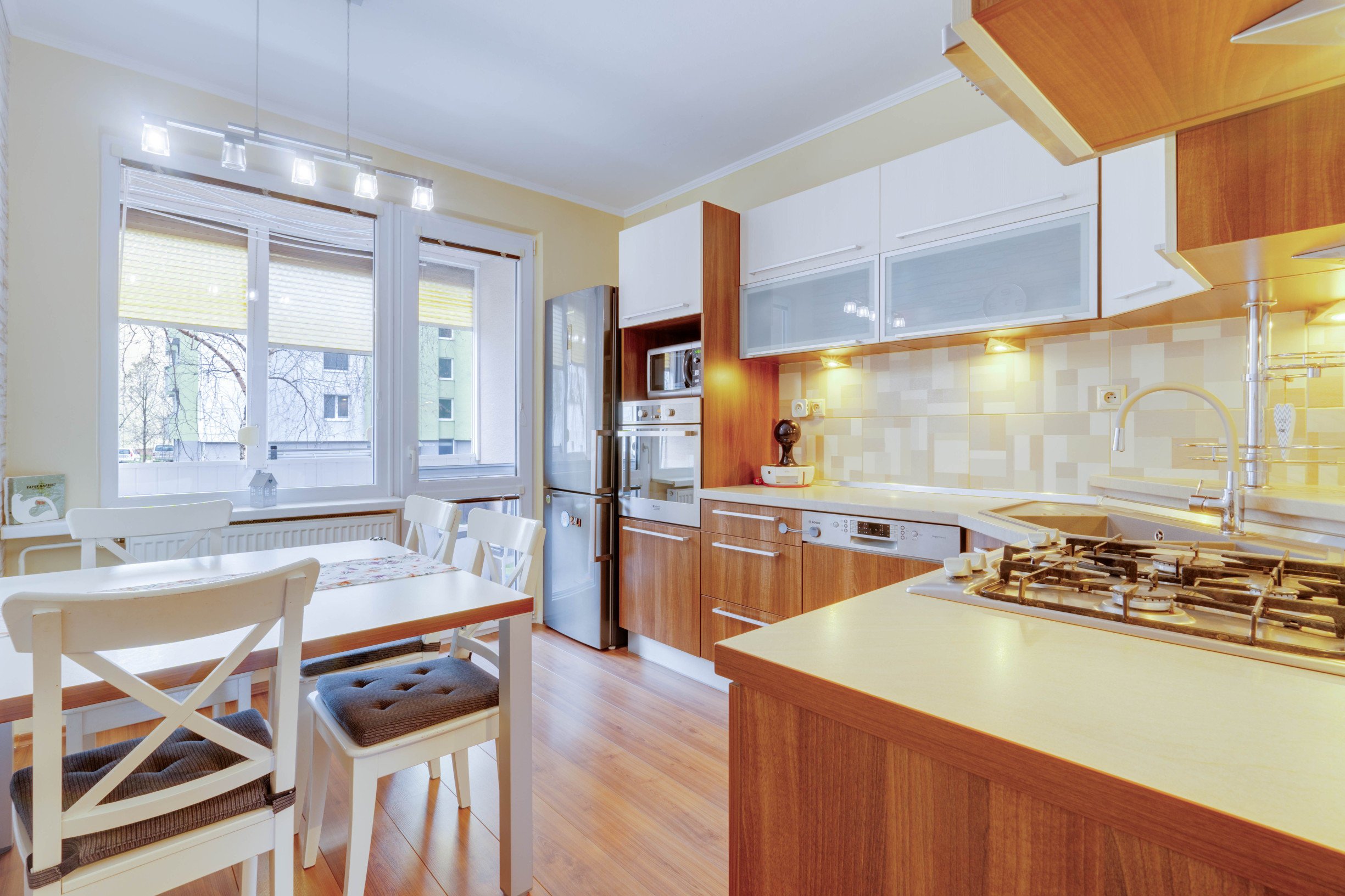 Priestranný 3- izbový byt vo vynikajúcej lokalite na predaj, Senec- Kollárova ulica