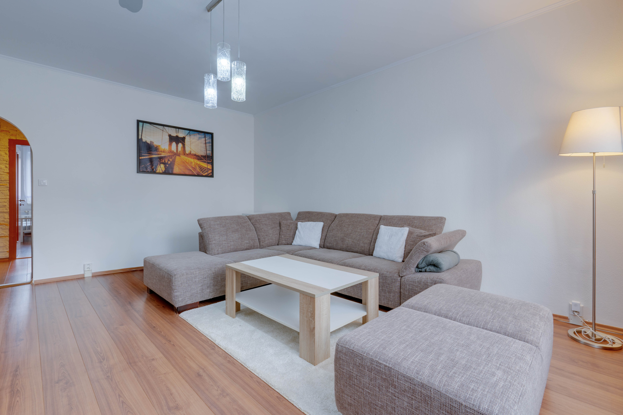 Priestranný 3- izbový byt vo vynikajúcej lokalite na predaj, Senec- Kollárova ulica