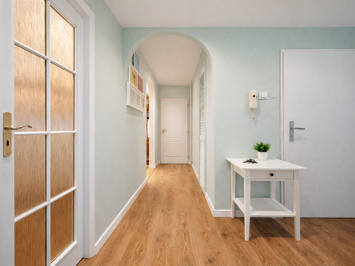 EXKLUZÍVNY STAROMESTSKÝ BYT NA OBCHODNEJ — IDEÁLNY NA BÝVANIE AJ INVESTÍCIU