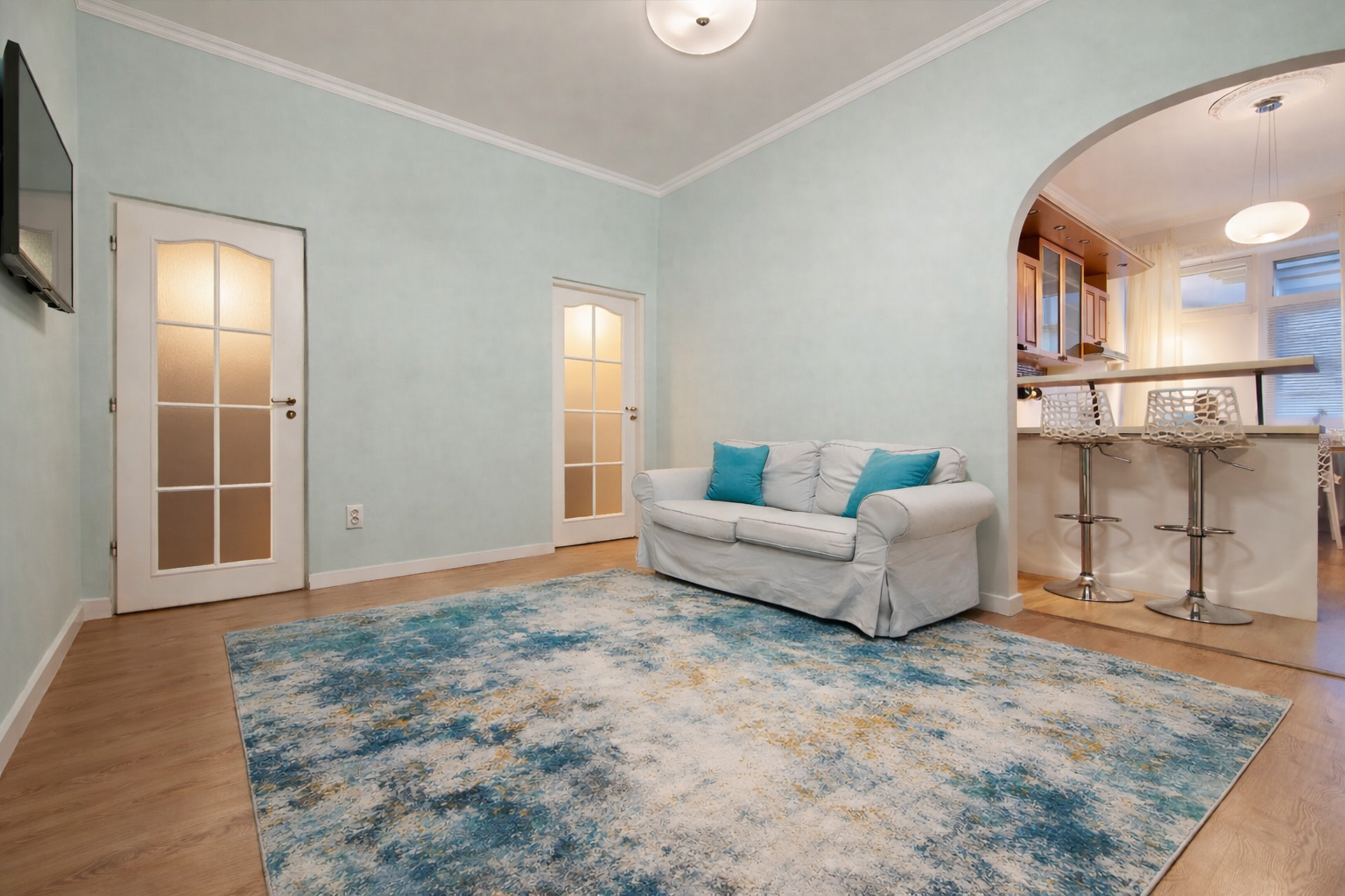 EXKLUZÍVNY STAROMESTSKÝ BYT NA OBCHODNEJ — IDEÁLNY NA BÝVANIE AJ INVESTÍCIU