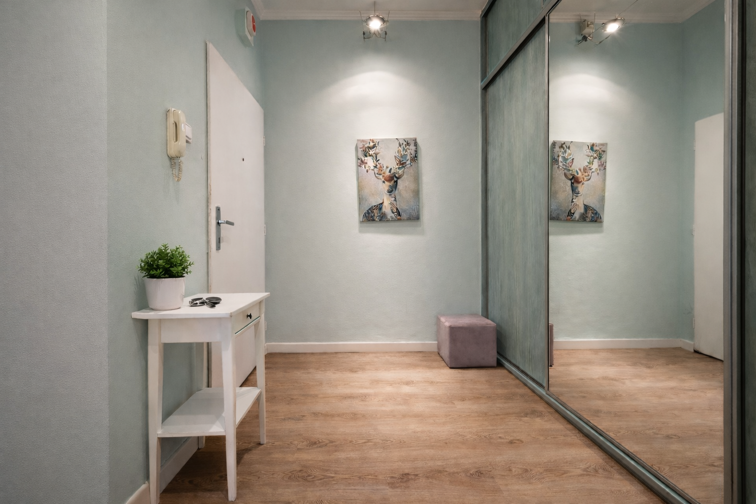 EXKLUZÍVNY STAROMESTSKÝ BYT NA OBCHODNEJ — IDEÁLNY NA BÝVANIE AJ INVESTÍCIU