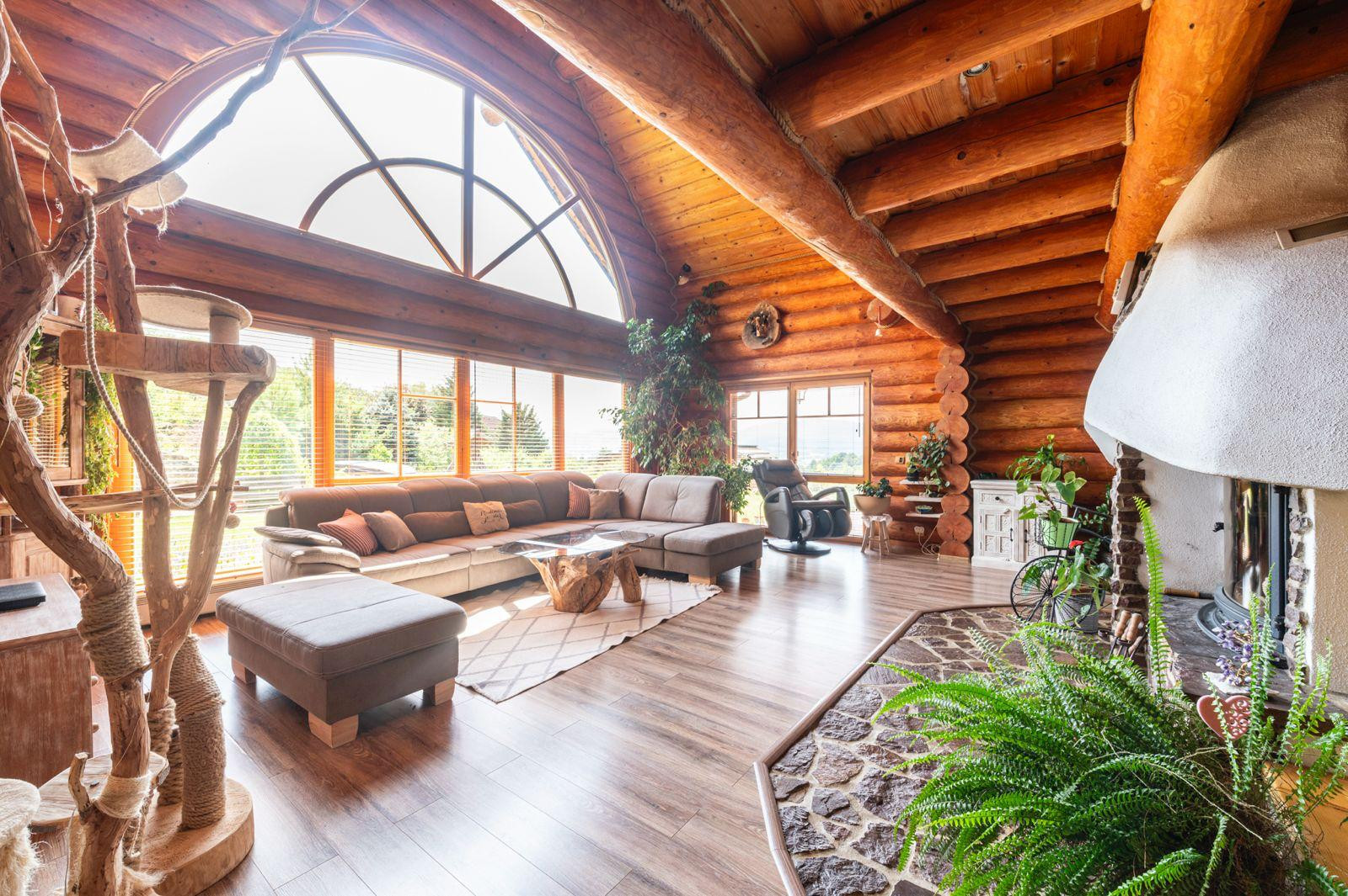 Luxusný nízkoenergetický zrub Podzámčok pri Zvolene – súkromie, príroda a pozemok 11 000 m²