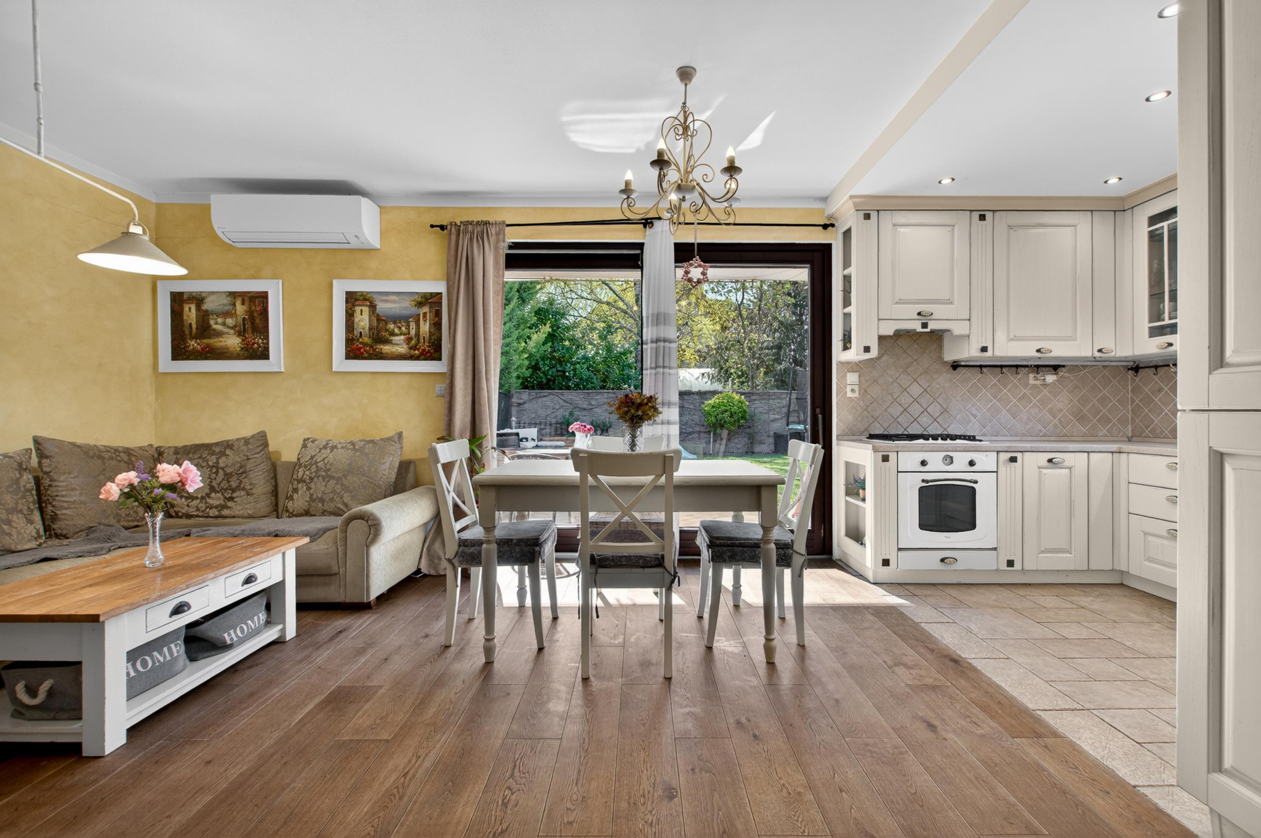 Štýlový rodinný dom vo vynikajúcej lokalite na predaj, Rovinka