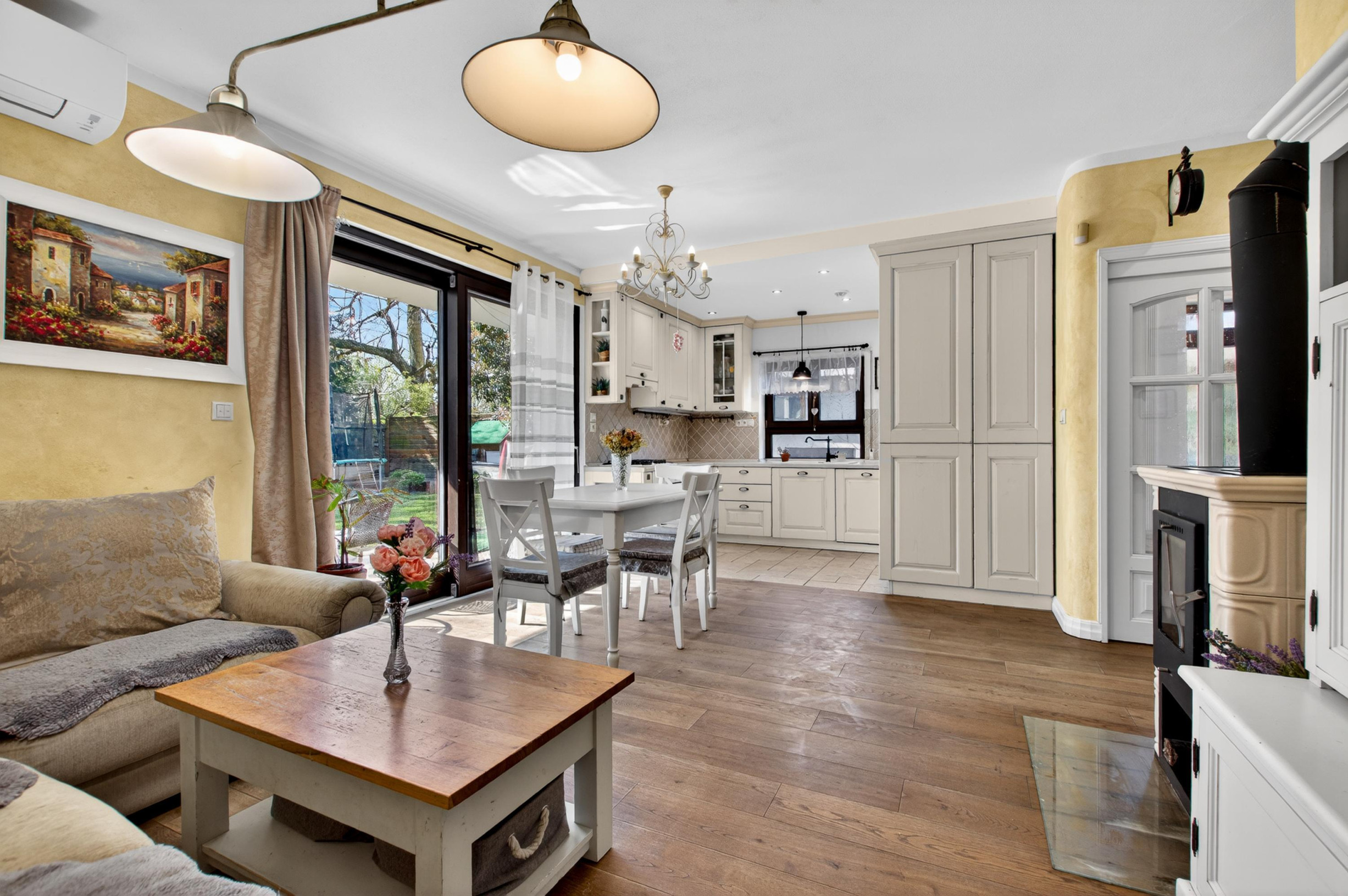 Štýlový rodinný dom vo vynikajúcej lokalite na predaj, Rovinka