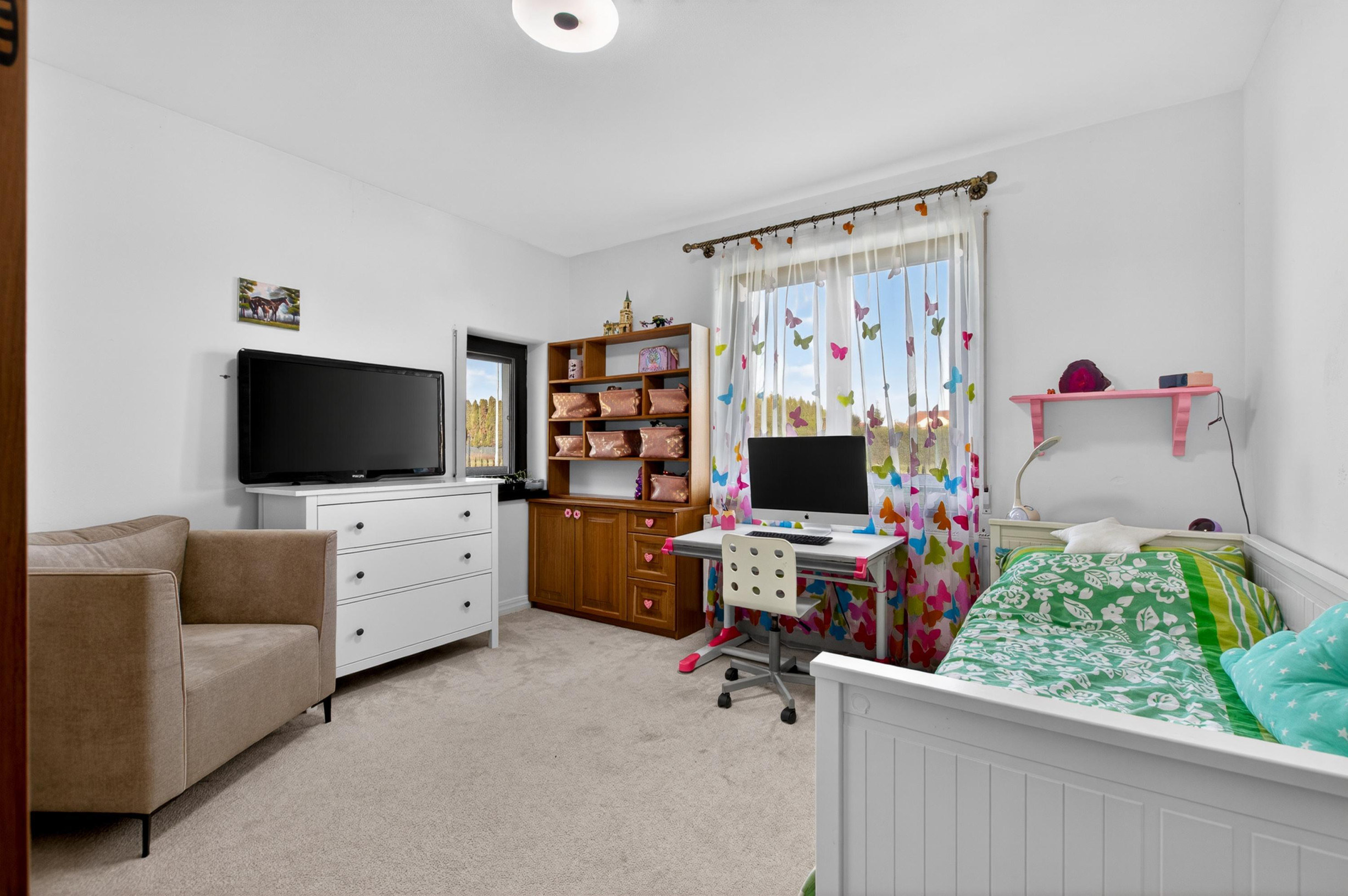 Štýlový rodinný dom vo vynikajúcej lokalite na predaj, Rovinka