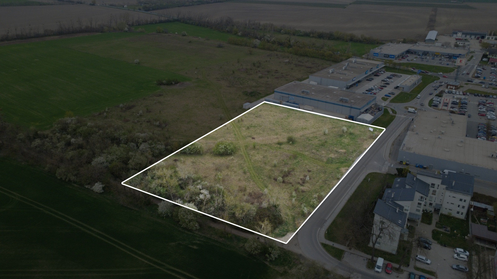 Na predaj investičný pozemok v Šamoríne s obrovským potenciálom