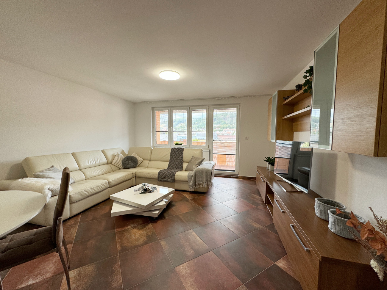 Na prenájom 3-izbový byt v Kysuckom Novom Meste