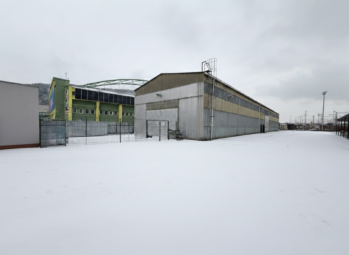 Na prenájom skladová hala s veľkorysým pozemkom v centre Žiliny