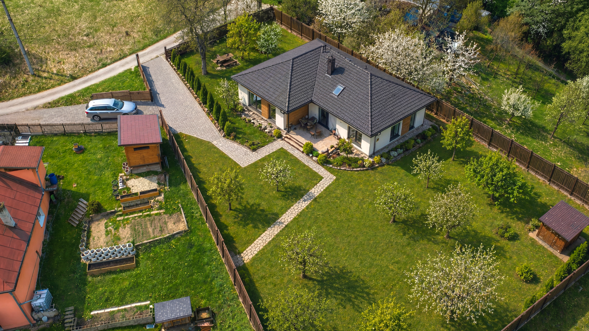 Rodinný dom – drevenica Rudinská, 1375m2