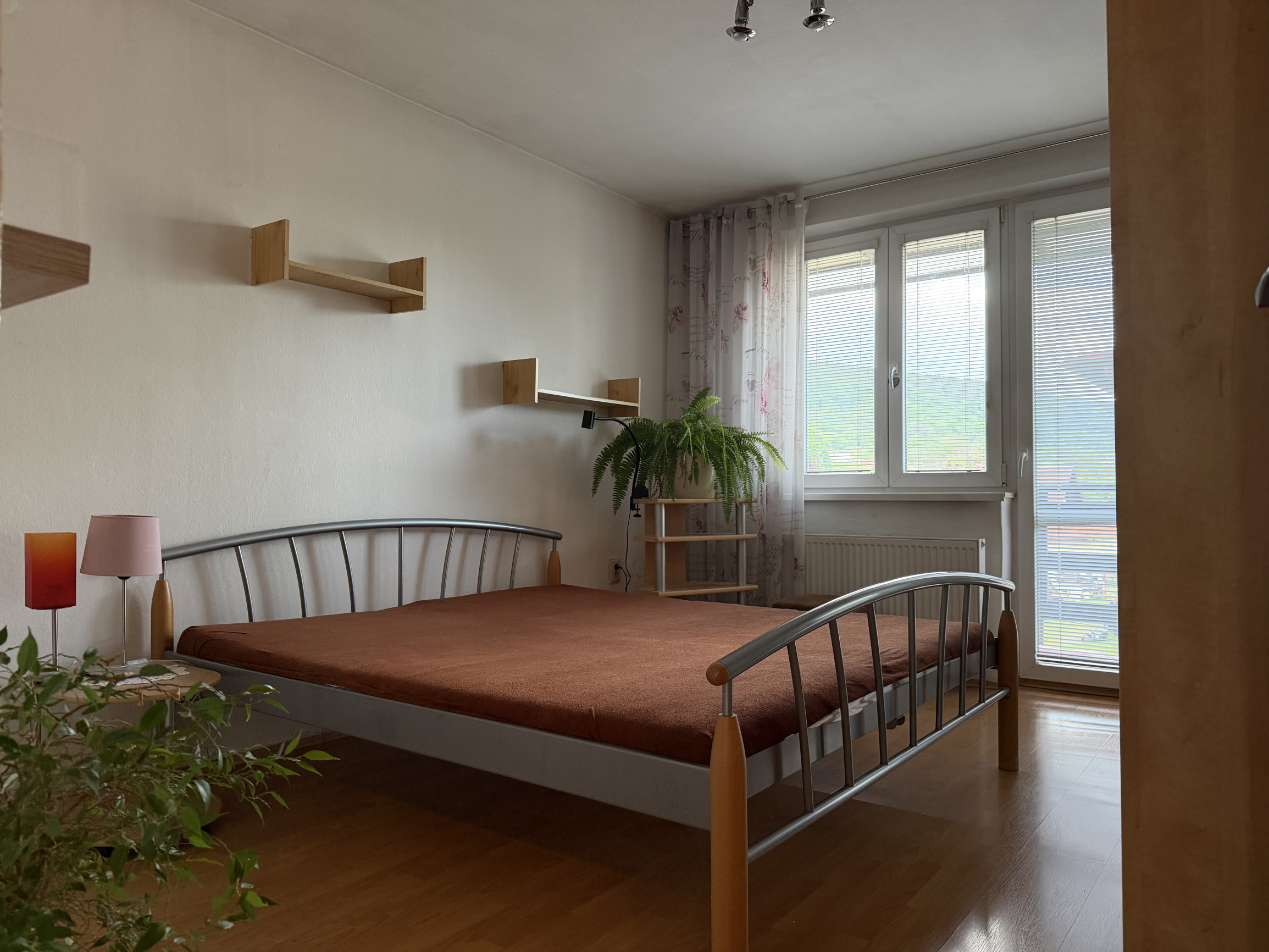 Na predaj 2,5-izbový byt s balkónom a záhradkou - Záriečie