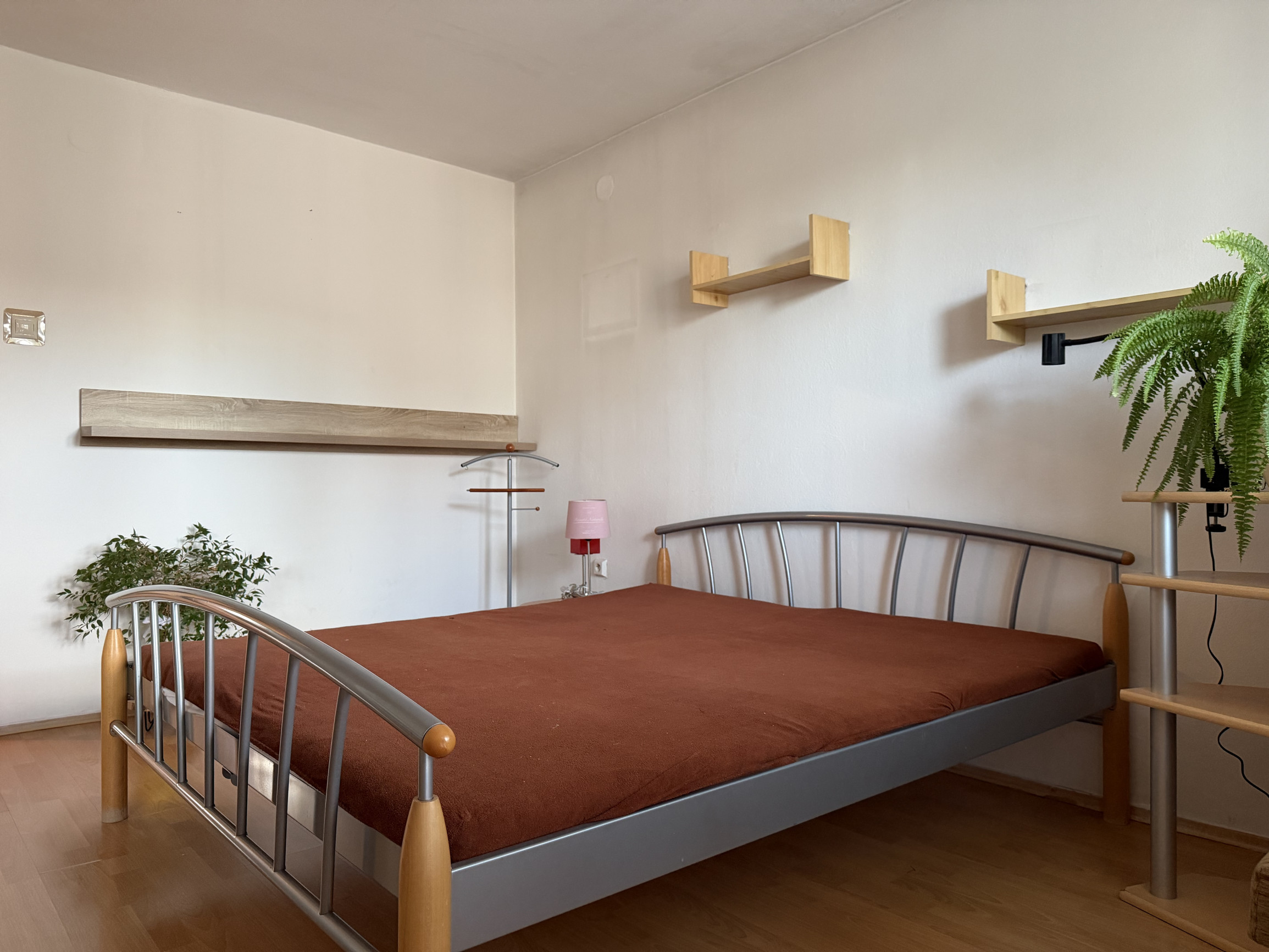 Na predaj 2,5-izbový byt s balkónom a záhradkou - Záriečie