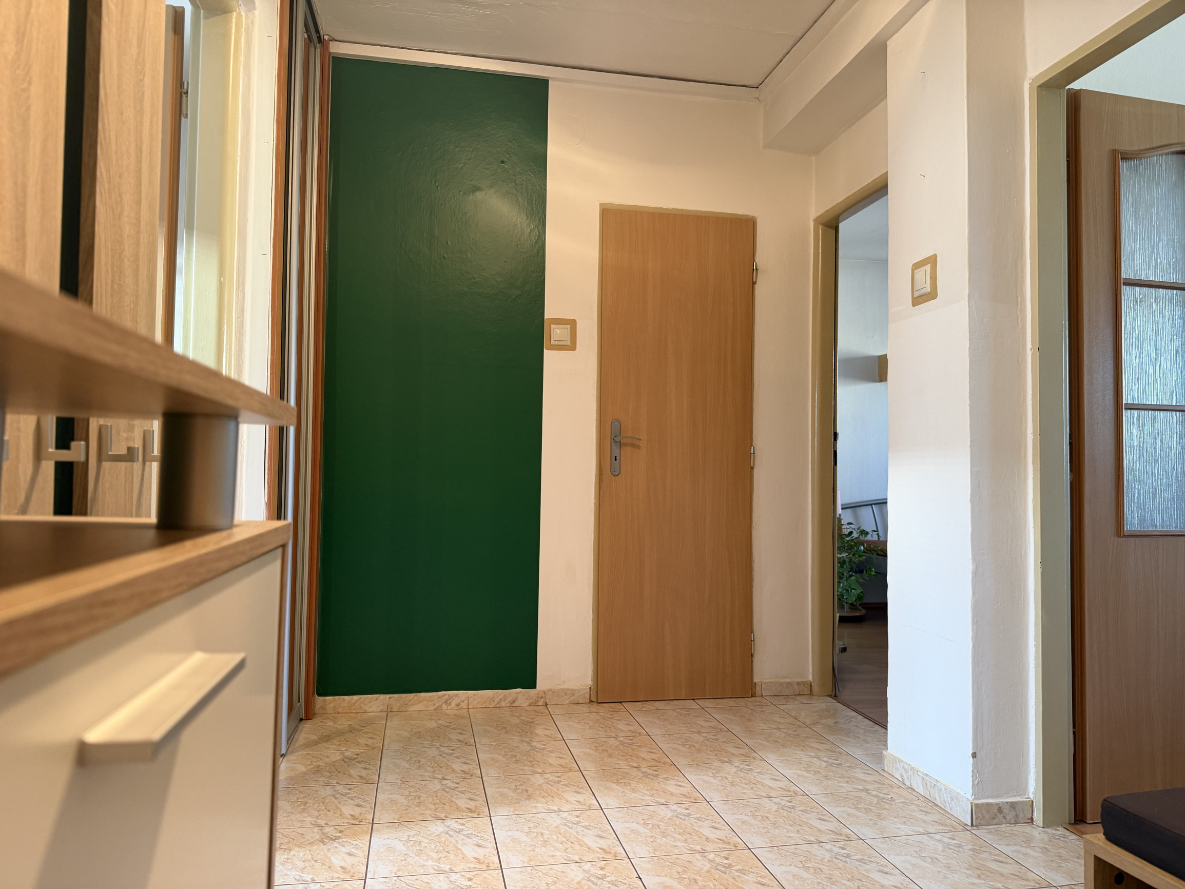 Na predaj 2,5-izbový byt s balkónom a záhradkou - Záriečie