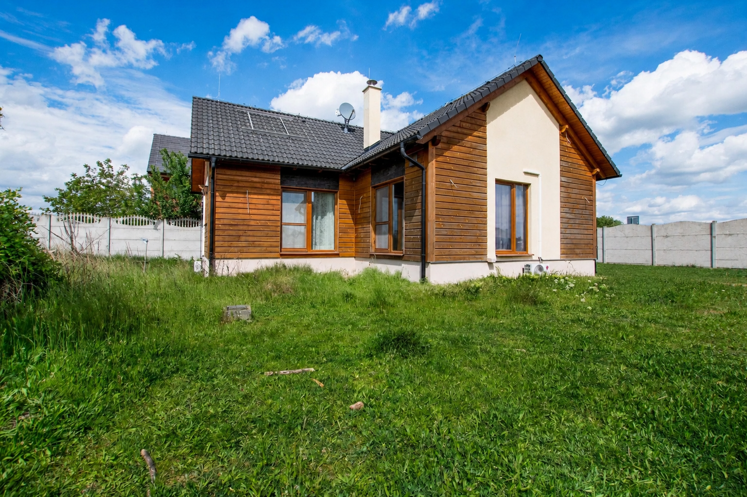 Na predaj 5-izbový dom s galériou a priestorom na podnikanie