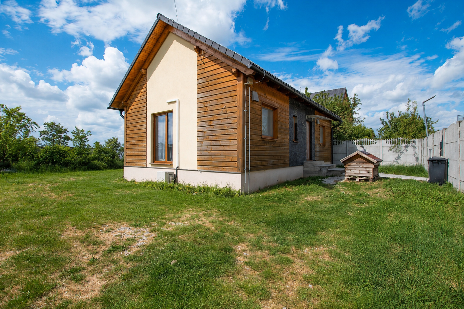 Na predaj 5-izbový dom s galériou a priestorom na podnikanie