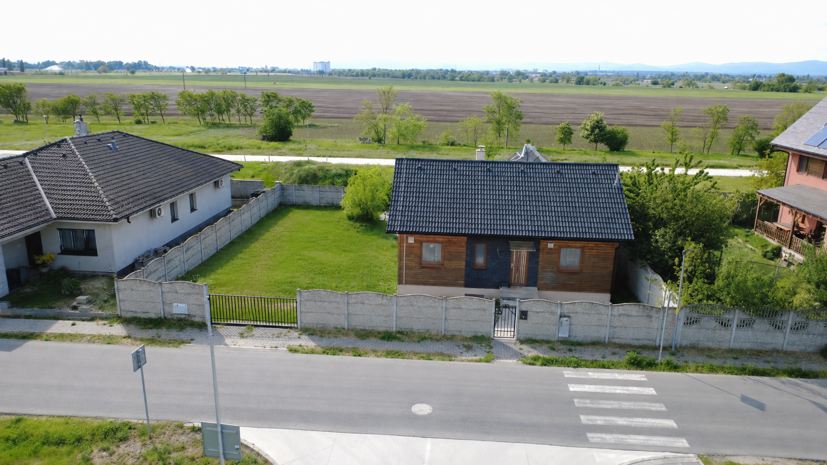 Na predaj 5-izbový dom s galériou a priestorom na podnikanie