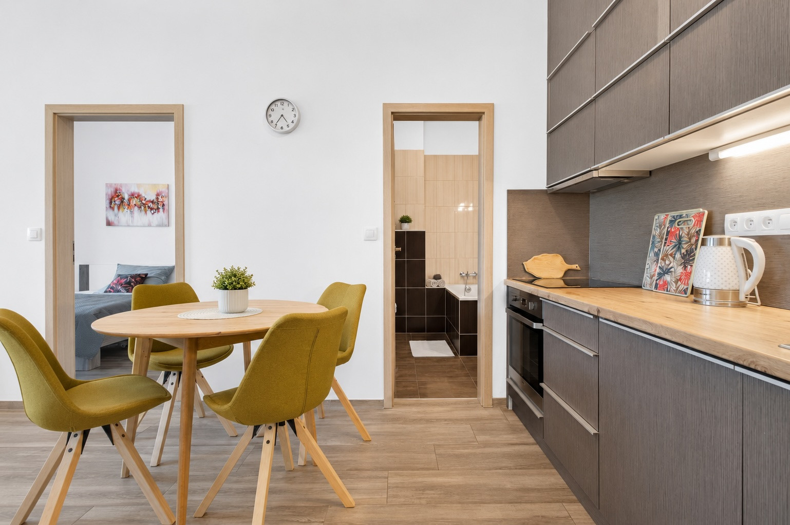 Moderný 2-izbový byt s veľkou terasou a parkovacím miestom | Senec – Nová Tehelňa