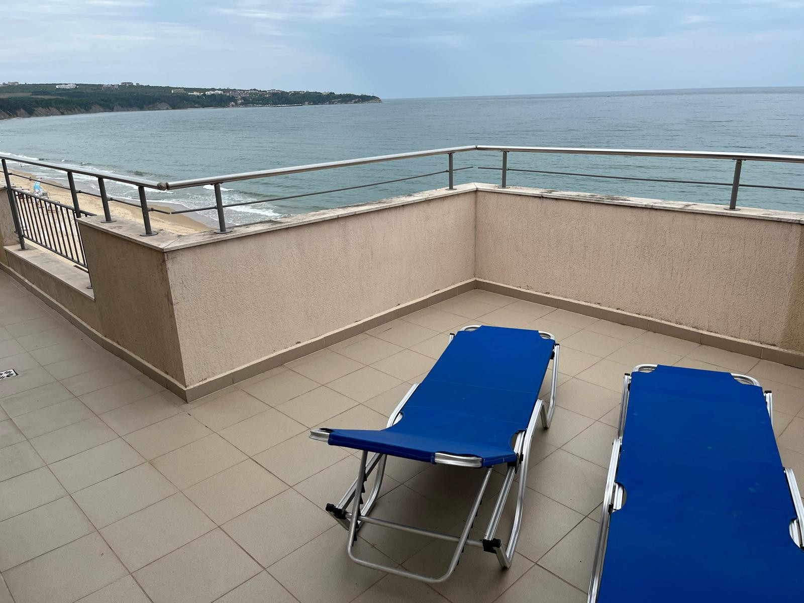 Na predaj apartmán -prvá línia  pri mori - Obzor, Bulharsko