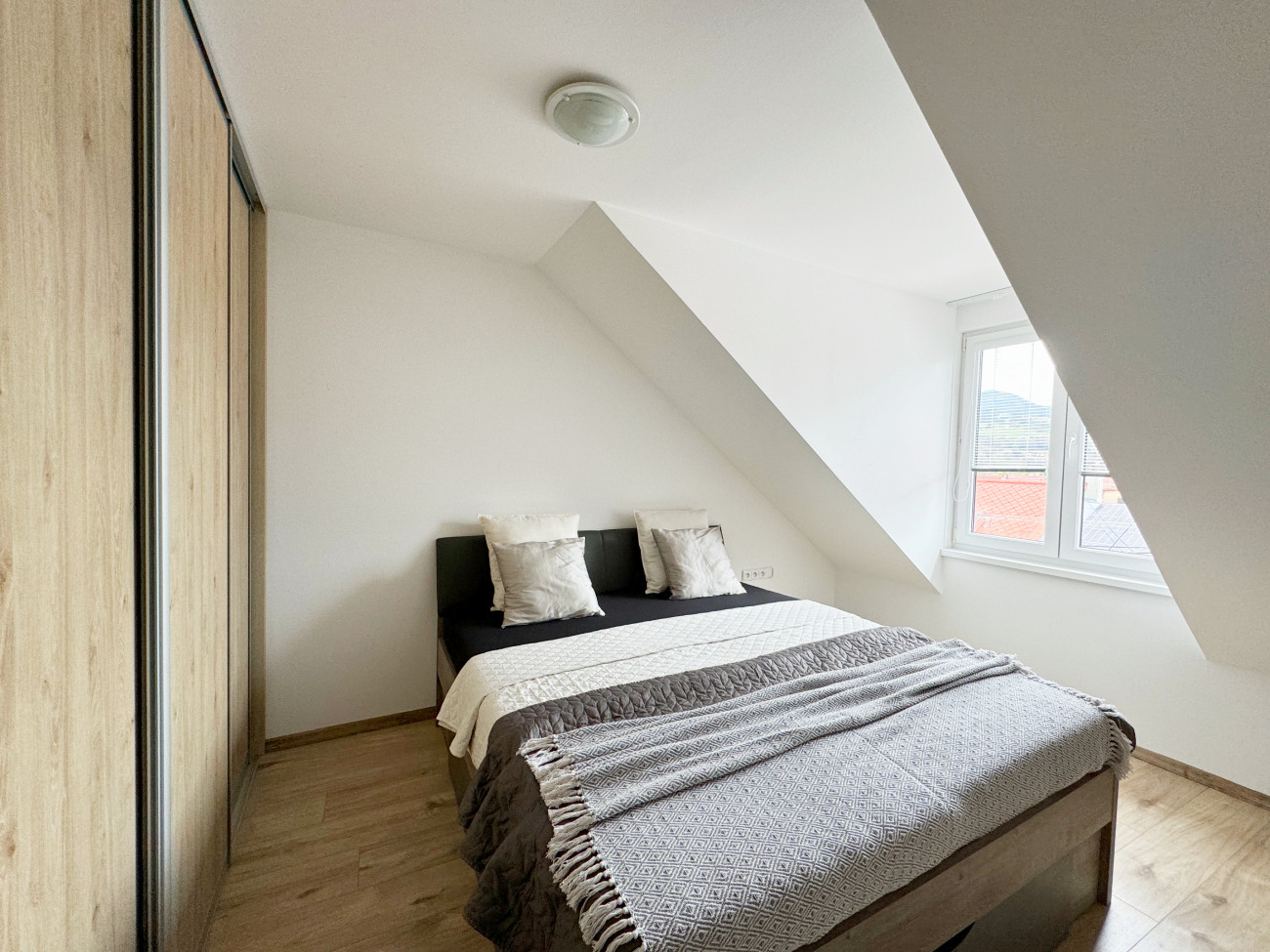 Na prenájom 3-izbový byt s balkónom Kysuckom Novom Meste