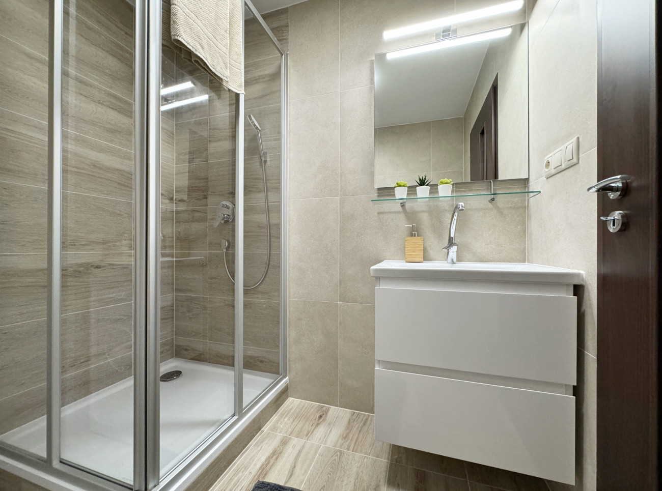 Na prenájom 3-izbový byt s balkónom Kysuckom Novom Meste