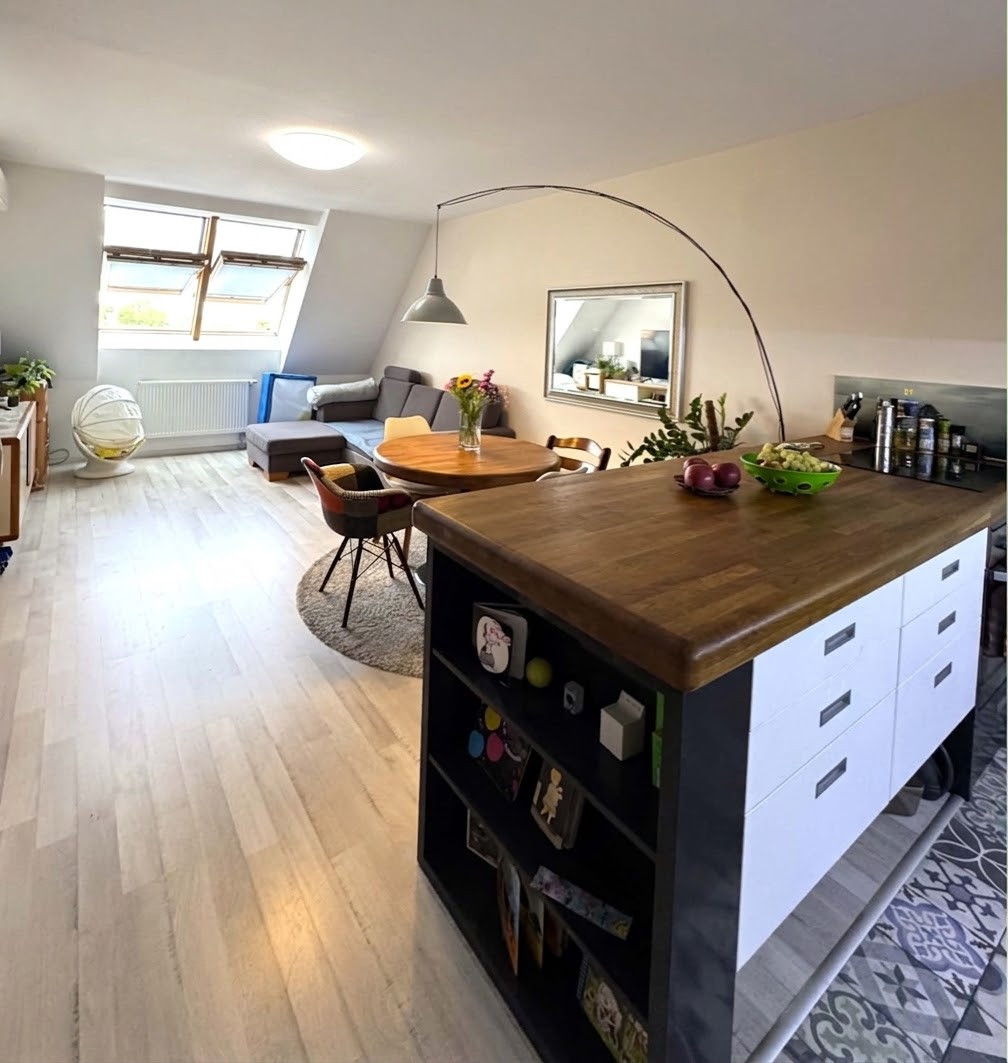 Na PRENÁJOM 2 izbový klimatizovaný byt s balkónom a výhľadom na Rakúsko, Bratislava Devínska Nová Ves
