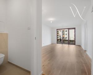 Na predaj krasný 3 izbový byt v centre mesta s dvoma parkovacími státiami