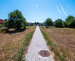 Stavebný pozemok priamo v Senci na predaj