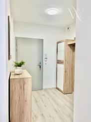 Na prenájom  2 izbový byt v Novostavbe Ovocné Sady s parkovaním