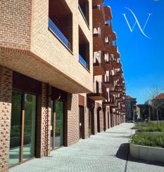 Na predaj krasný 3 izbový byt v centre mesta s dvoma parkovacími státiami