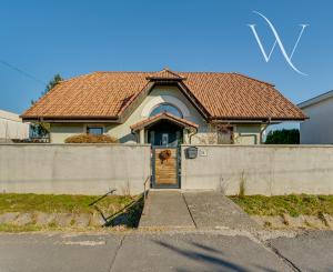 REZERVOVANÉ 5-izbový Rodinný Dom Na predaj - Trstice