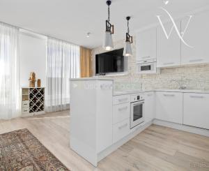 Na predaj luxusný 3-izbový byt s veľkou terasou v Bratislave-Slnečnice.