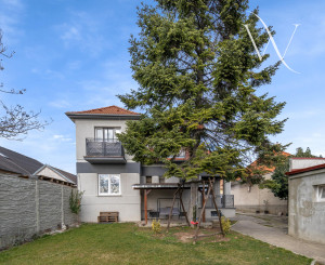 ZNÍŽENÁ CENA!!! SENEC – NA PREDAJ 2 samostatne stojace rodinné domy + podnikateľský priestor na 9,8 à pozemku