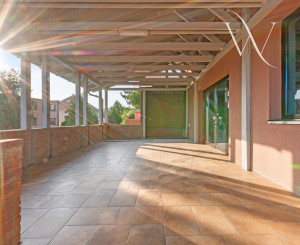 ZNÍŽENÁ CENA!!! SENEC – NA PREDAJ atraktívny, viacgeneračný 6 izbový rodinný dom s priestranným podnikateľským priestorom – polyfunkcia, v lukratívnej a vyhľadávanej časti mesta.