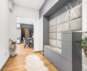 PREDAJ Moderného a priestranného 2,5 izbový bytu v srdci Ružinova