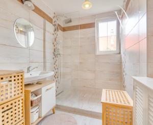 Wealth Group ponúka  krásny rodinný dom so záhradou v Bánovej v mestskej časti Žiliny