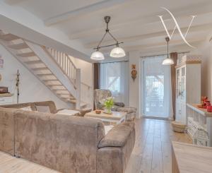 Wealth Group ponúka  krásny rodinný dom so záhradou v Bánovej v mestskej časti Žiliny