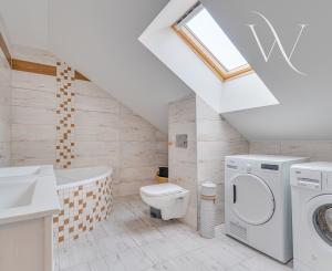 Wealth Group ponúka  krásny rodinný dom so záhradou v Bánovej v mestskej časti Žiliny