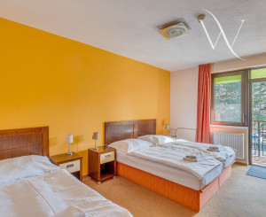 NA PREDAJ -EXLUZÍVNA INVESTIČNÁ PRÍLEŽITOSŤ V SRDCI  SLNEČNÝCH JAZIER